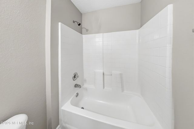 8050 LEAFCREST Drive, Jacksonville, FL 32244