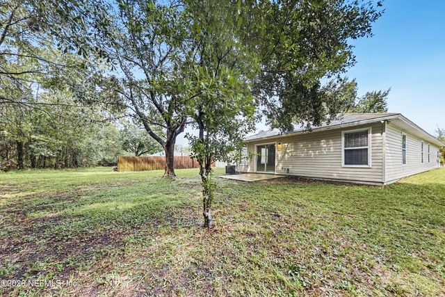 8050 LEAFCREST Drive, Jacksonville, FL 32244
