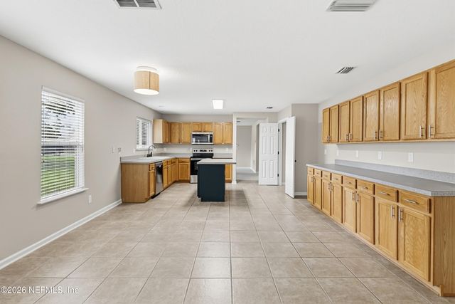 8050 LEAFCREST Drive, Jacksonville, FL 32244