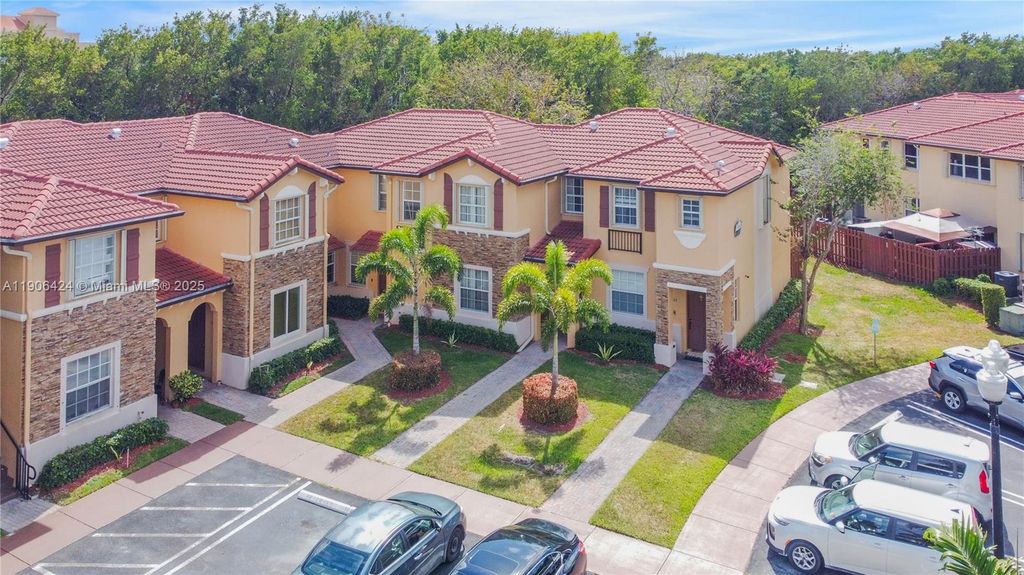 Image 1 of property listing at 3330 NE 13th Cir Dr 111-22, Homestead, FL 33033