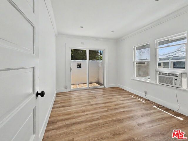 2139 Holly Drive, Los Angeles, CA 90068
