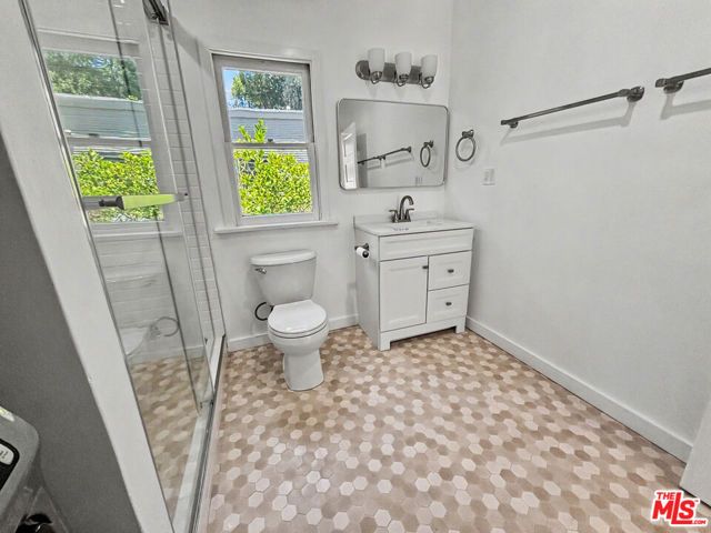 2139 Holly Drive, Los Angeles, CA 90068