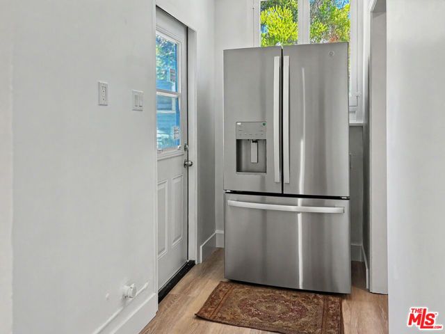 2139 Holly Drive, Los Angeles, CA 90068