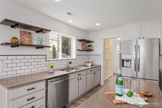 2178 SW Lazuli Street, Port Orchard, WA 98367