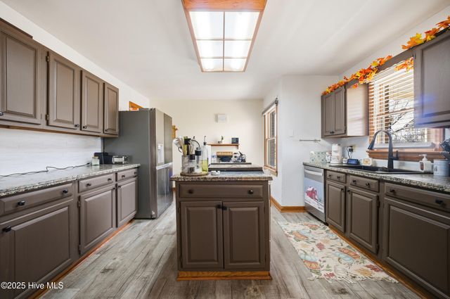 1801 Vine Street, Elizabeth City, NC 27909