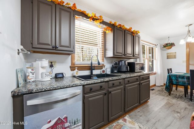 1801 Vine Street, Elizabeth City, NC 27909