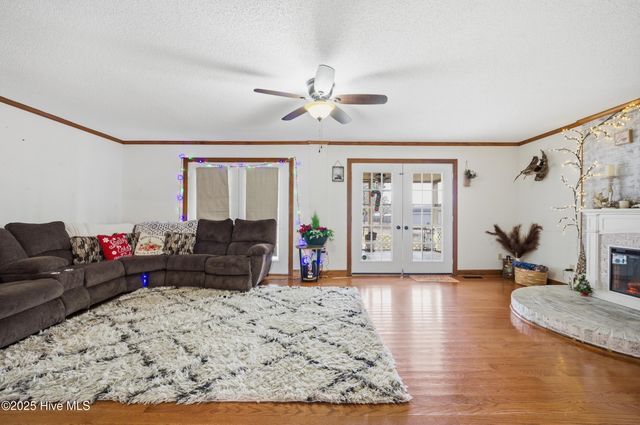 1801 Vine Street, Elizabeth City, NC 27909