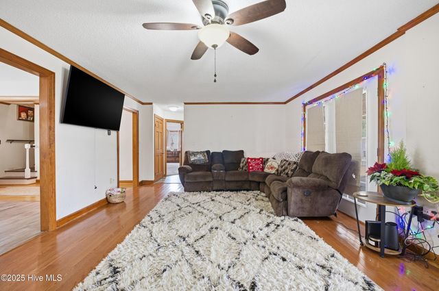 1801 Vine Street, Elizabeth City, NC 27909