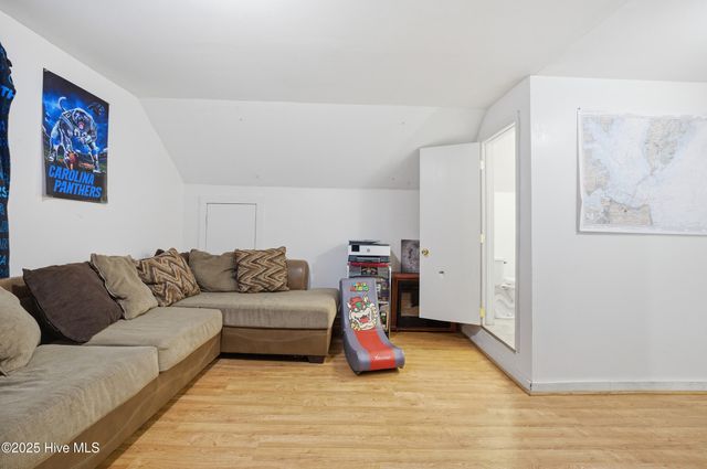 1801 Vine Street, Elizabeth City, NC 27909