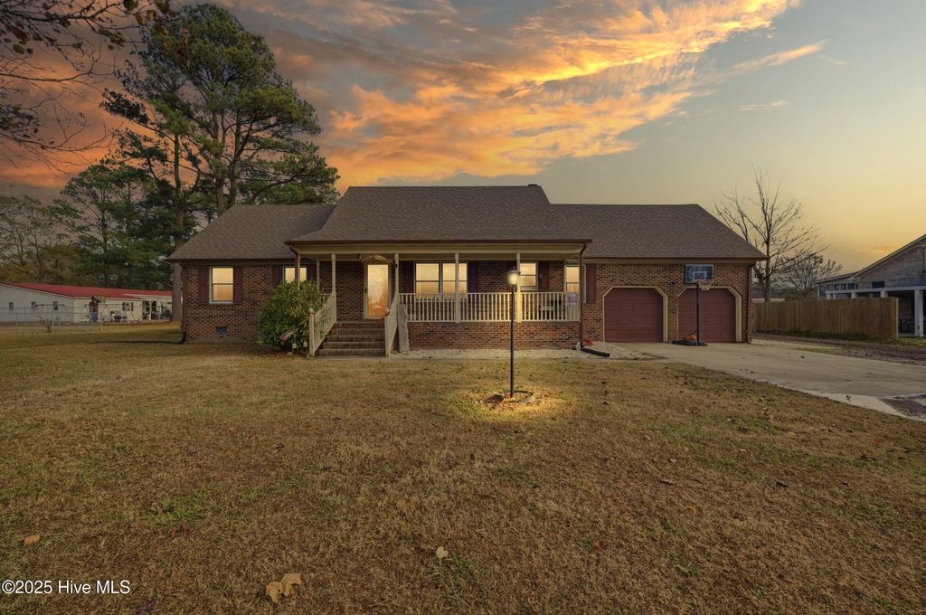 1801 Vine Street, Elizabeth City, NC 27909