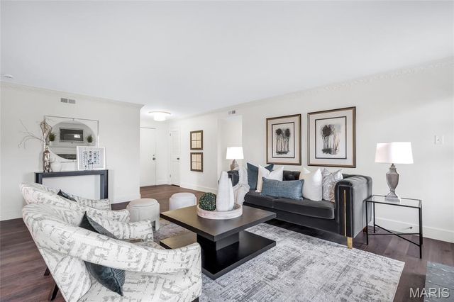 1530 Bedford Forge Court 14, Chesterfield, MO 63017