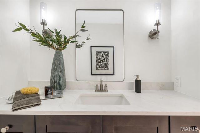 1530 Bedford Forge Court 14, Chesterfield, MO 63017