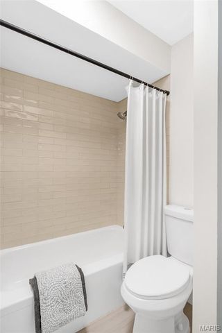 1530 Bedford Forge Court 14, Chesterfield, MO 63017