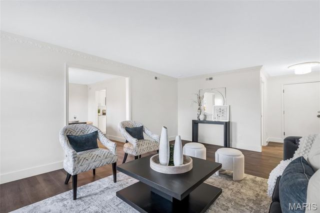 1530 Bedford Forge Court 14, Chesterfield, MO 63017