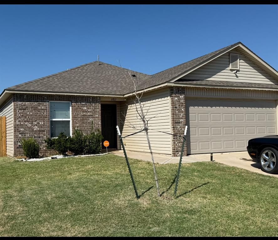 11821 Casey Drive, Yukon, OK 73099