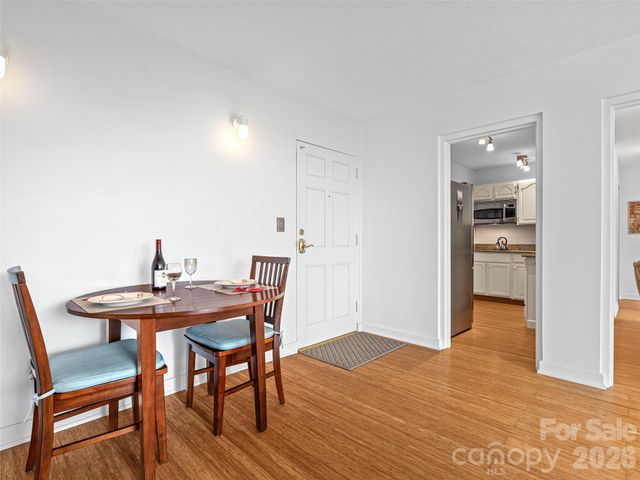 647 Town Mountain Road 309, Asheville, NC 28804