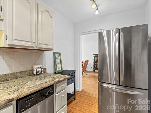 647 Town Mountain Road 309, Asheville, NC 28804
