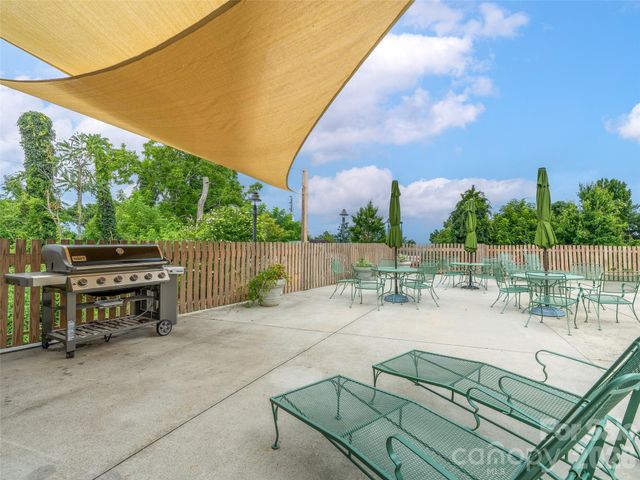 647 Town Mountain Road 309, Asheville, NC 28804