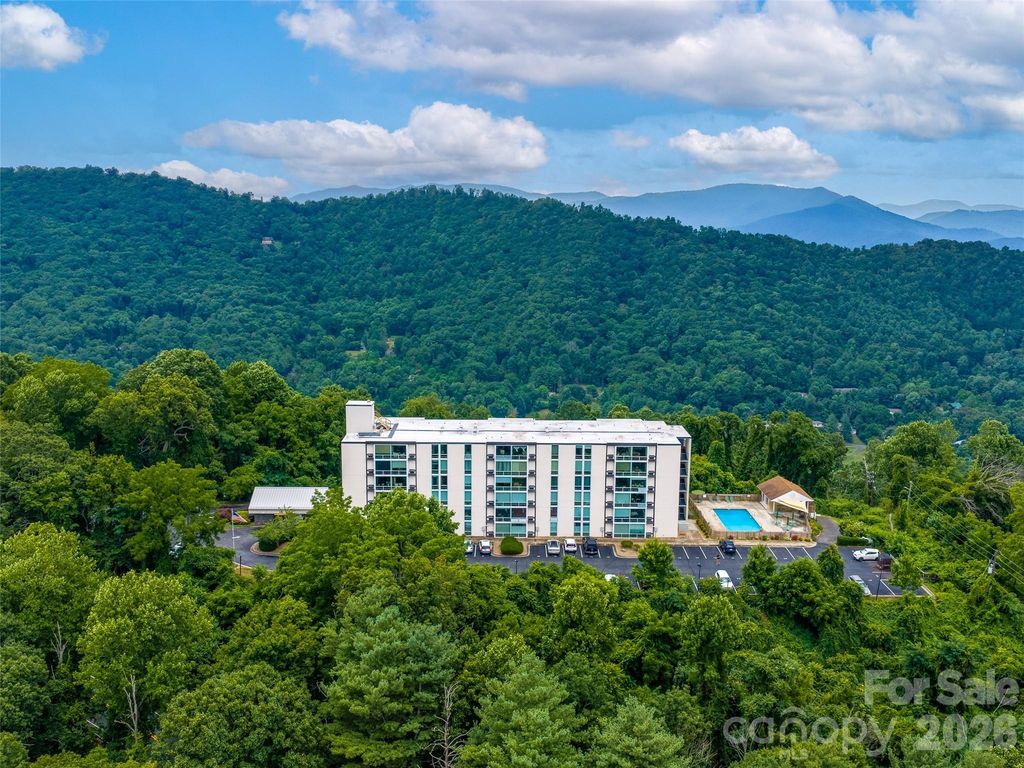 647 Town Mountain Road 309, Asheville, NC 28804