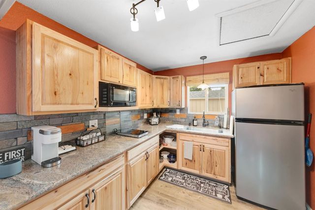 2533 Cambon Way, Sacramento, CA 95821