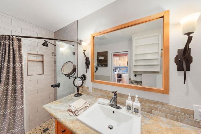 2533 Cambon Way, Sacramento, CA 95821