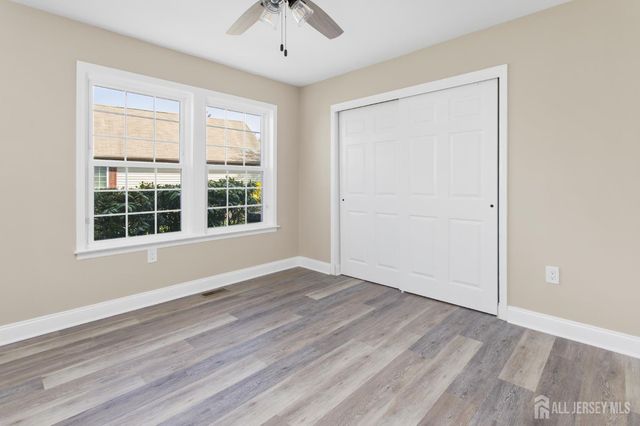 14 Dorchester Drive, Monroe, NJ 08831