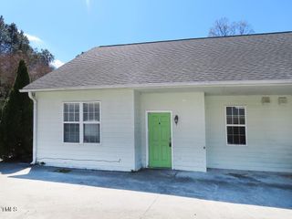 702 Sykes Street A, Chapel Hill, NC 27516