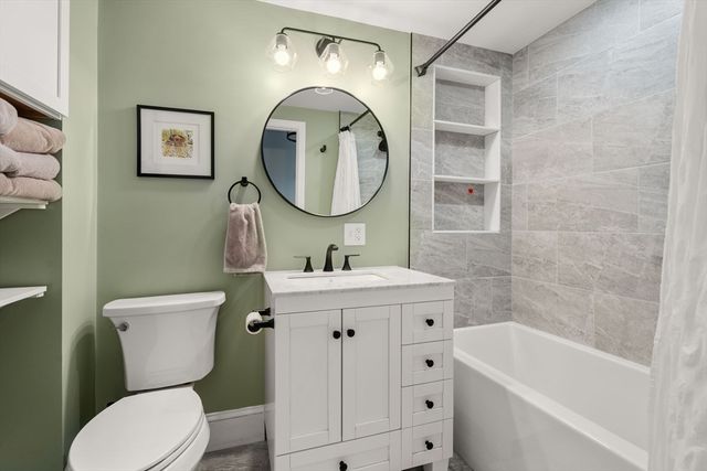 894 East 2nd St, Boston, MA 02127
