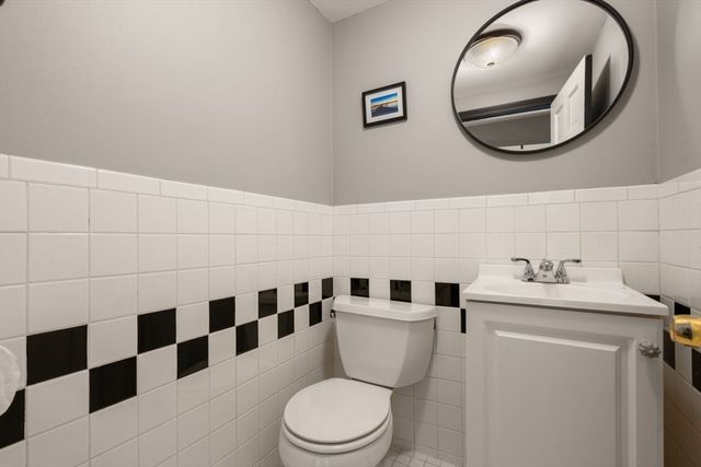 894 East 2nd St, Boston, MA 02127