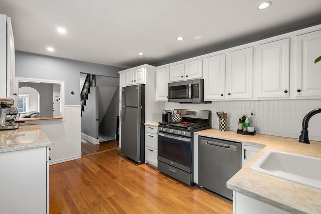 894 East 2nd St, Boston, MA 02127