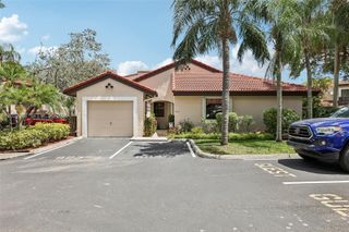 8927 W Sunrise Blvd, Plantation, FL 33322