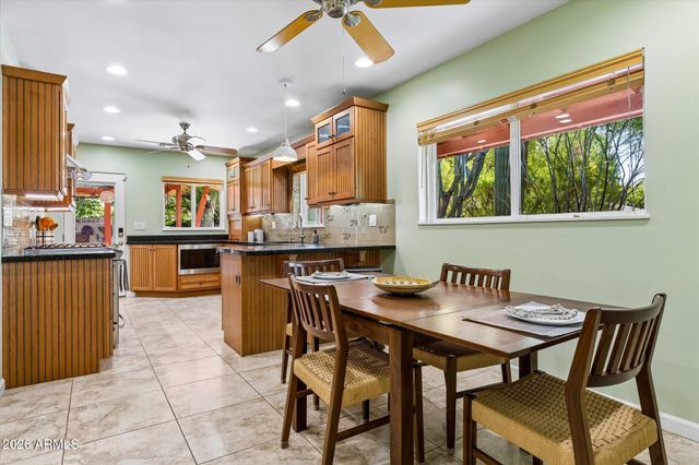 7050 N 8TH Avenue, Phoenix, AZ 85021