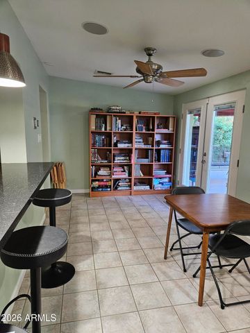 7050 N 8TH Avenue, Phoenix, AZ 85021