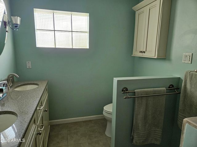 7050 N 8TH Avenue, Phoenix, AZ 85021