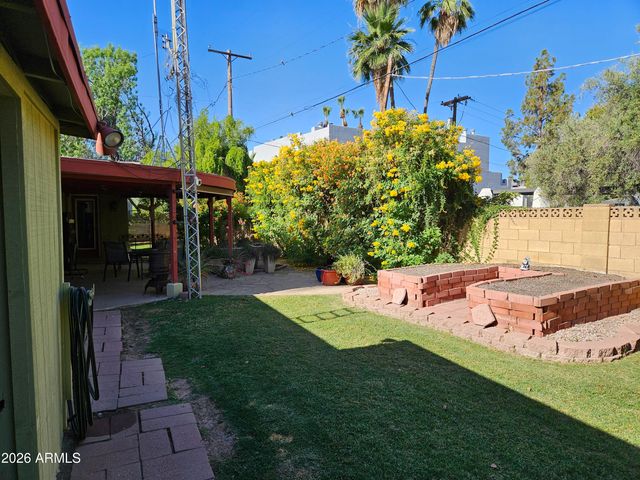 7050 N 8TH Avenue, Phoenix, AZ 85021