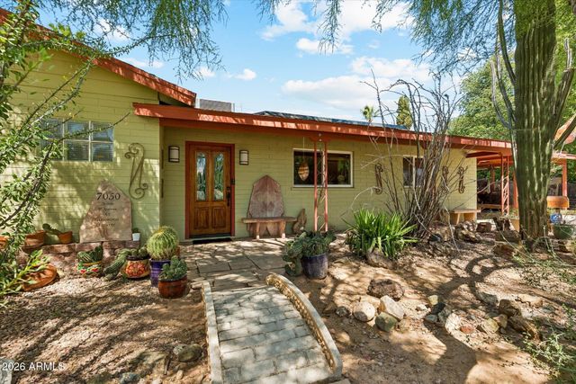 7050 N 8TH Avenue, Phoenix, AZ 85021
