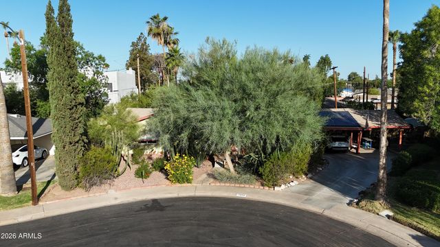 7050 N 8TH Avenue, Phoenix, AZ 85021