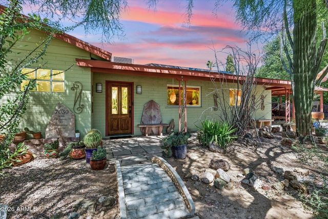 7050 N 8TH Avenue, Phoenix, AZ 85021