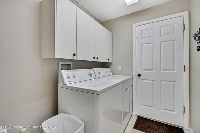 1424 Pinewood Hills Court, Spring Hill, FL 34606