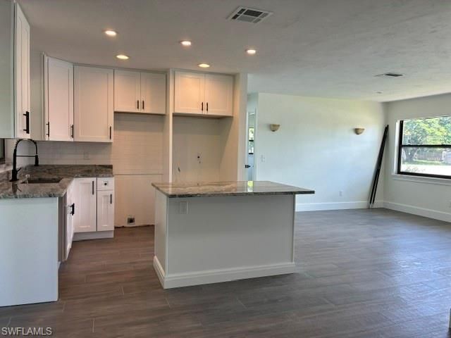 913 Entrada DR N, Fort Myers, FL 33919