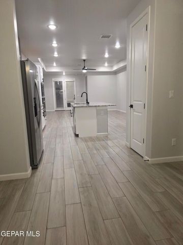 429 SOLEIL Road, Socorro, TX 79927