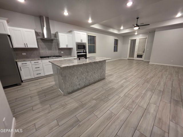 429 SOLEIL Road, Socorro, TX 79927