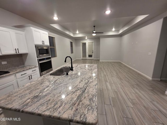 429 SOLEIL Road, Socorro, TX 79927