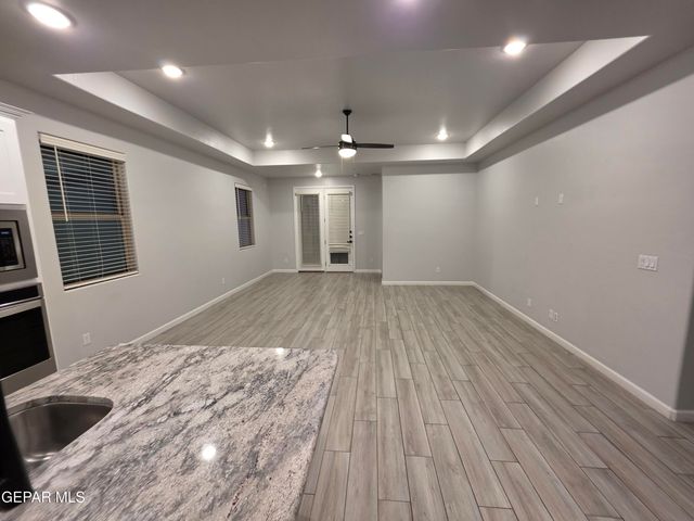 429 SOLEIL Road, Socorro, TX 79927