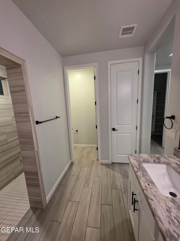 429 SOLEIL Road, Socorro, TX 79927