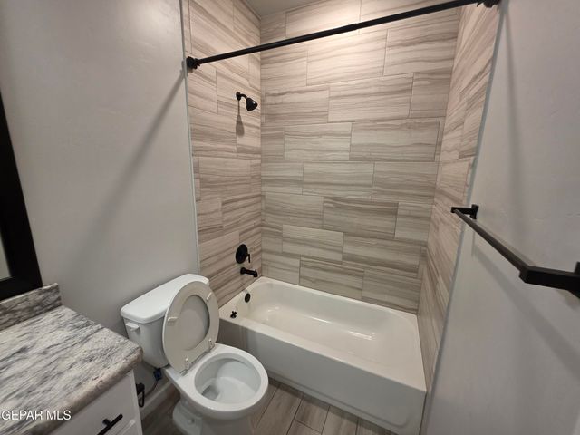 429 SOLEIL Road, Socorro, TX 79927