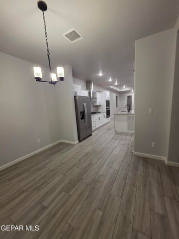 429 SOLEIL Road, Socorro, TX 79927