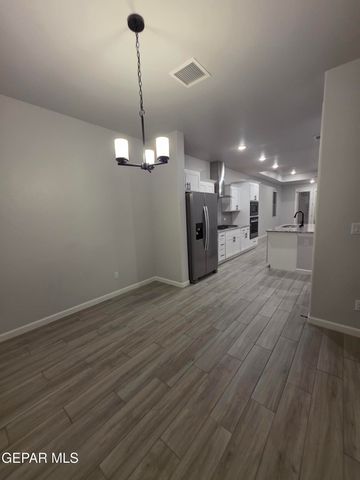 429 SOLEIL Road, Socorro, TX 79927