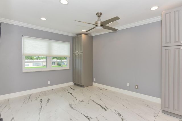156 LAKE EVELYN Drive, West Palm Beach, FL 33411