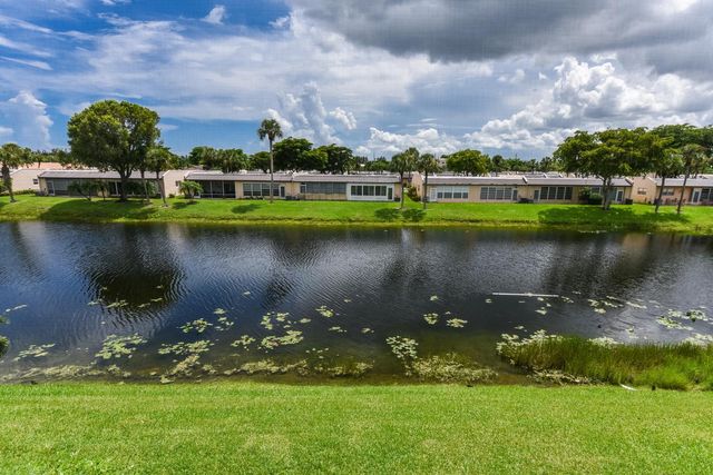 156 LAKE EVELYN Drive, West Palm Beach, FL 33411